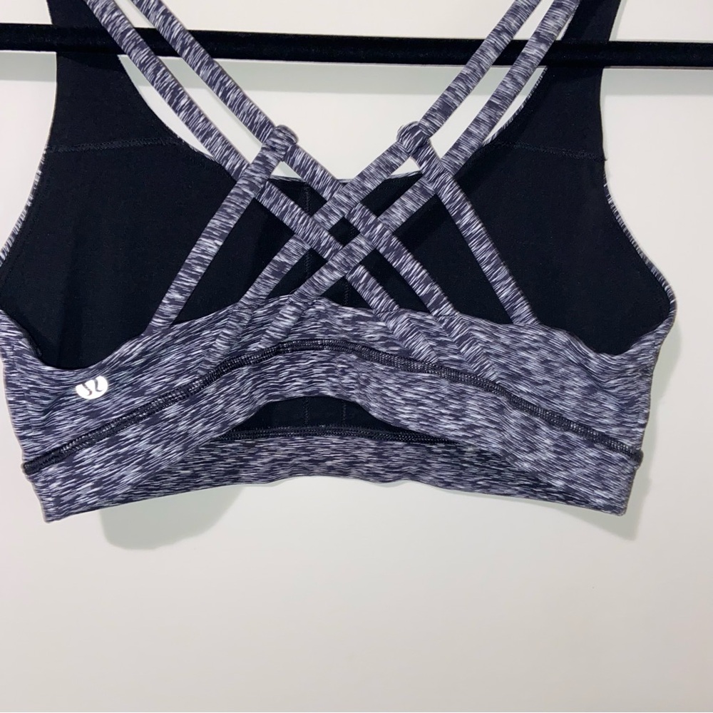 Lululemon Women's Sports Bra - 8 - Picture 6 of 7